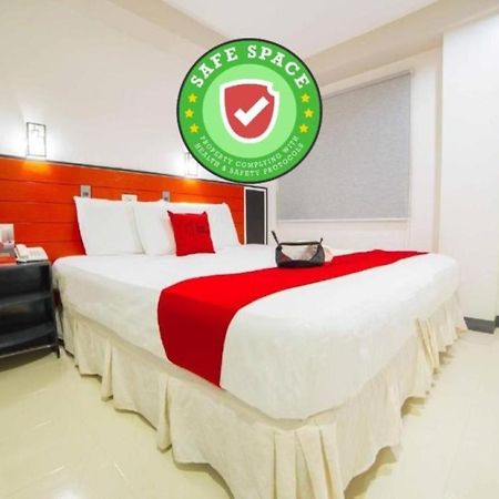 Reddoorz Plus Near San Pedro Cathedral Davao City Eksteriør billede